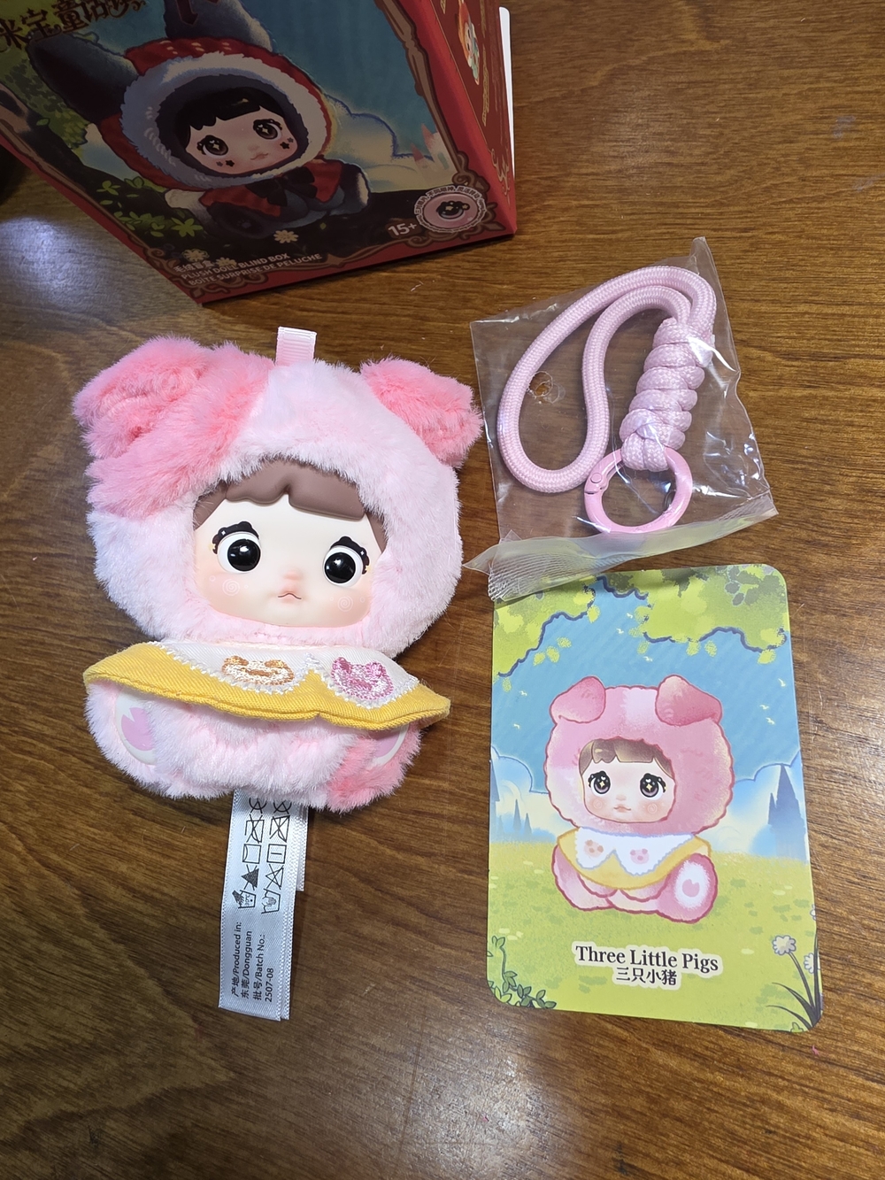 Nommi Fairytale Town Blindbox - Three Little Pigs.
